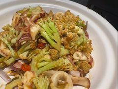 有机花菜焗东山鱿鱼-楚山晓·湖北菜(武汉光谷K11店)
