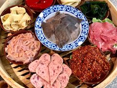 土货九大碗-董眼镜火锅(洪崖洞总店)