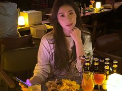 -FOUR PLAY BAR