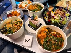 -W COLLECTIVE  DESSERT SHOP
