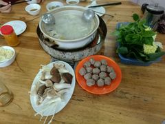 -15年老字号鑫鑫猪肚鸡·椰子鸡海南火锅(兴隆华侨农场店)