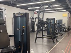 -乐刻运动健身(同曦假日百货店)