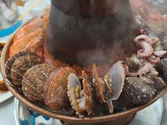 -一口猪海鲜浑锅·东北家常菜