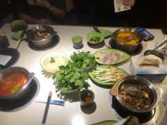 菌香锅底-一叶一世界•素食餐厅(环球中心店)