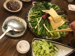 -万里闯关东铁锅炖菜馆(高新旗舰店)