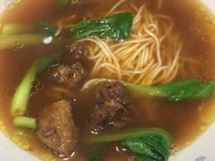 -牛吃草牛肉面(甬港南路店)