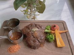 -芳草地西式融合餐厅(回龙窝店)