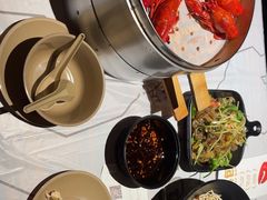 -巴厘龙虾·榜首油焖大虾(音乐学院·沿江酒馆店)