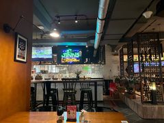 -JINNS锦时 steak&pizza(浸信会礼拜堂旧址店)