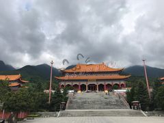 -三塔倒影公园
