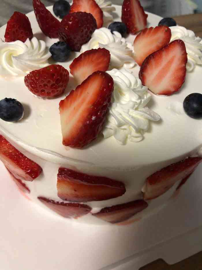 雪菲网红手工艺蛋糕(栖霞店)-"vip套餐28元换购一个6寸蛋糕.样式随.