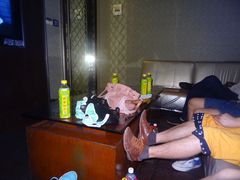 -GAGA主题量贩式KTV平价店(工大店)