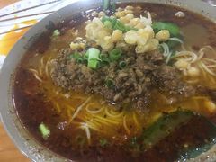 -丁丁猫重庆小面(徐州路店)