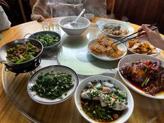 -芦茨金富饭庄·25年老字号·专做稻草鸡