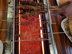 -哈尔滨小酒馆·鲜肉现穿自助烧烤(康新花园店)