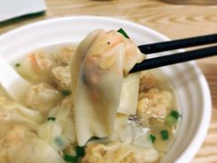 鲜虾蟹子云吞-云云美食