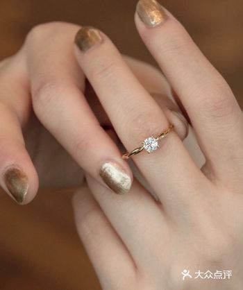 以全网最火的司藤姐姐为灵感设计的钻戒,美哭了