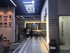 -VLines耀能运动24小时·月付制健身(京广桥店)
