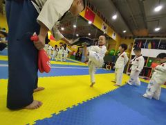 -哈喽实战跆拳道·跳绳·体能(慈云寺馆)