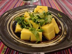 -香巴拉云南餐厅(华莱坞店)