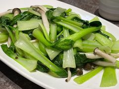 小蘑菇炒青菜-贯贯吉·清真餐厅(浙江中路店)