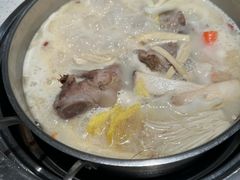-三人行骨头王火锅(长寿店)