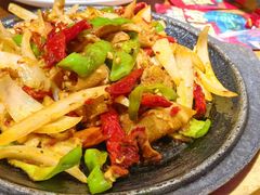 摩登大盘鸡-纳瓦新疆菜(银都店)