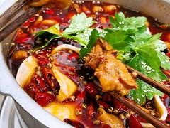 -晓彭肥肠鸡·泡椒鸡火锅(水木天地店)