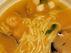 -宾朋海鲜特色美食餐厅·纯手工鲅鱼水饺(兴海路店)