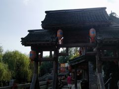 -雪山彩虹谷景区