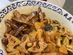 -梅溪·小伙子干挑面(安吉总店)