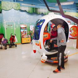 -莫莉幻想儿童乐园(武汉保利广场店)