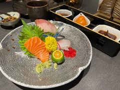 -铭牛烧肉·和牛海鲜自助(高新月牙湖店)