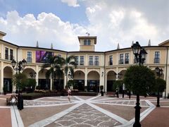 -佛罗伦萨小镇广佛名品奥特莱斯(疏港路店)