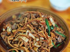 -一品红烧鸭特色川菜(三岔湖店)
