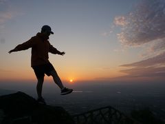 -鬼笑石后山停车场
