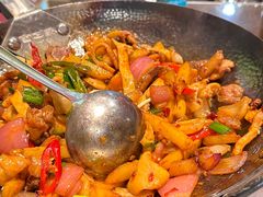 -富正毅三下锅(体育馆店)