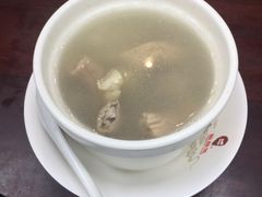 四神汤-胡须张鲁肉饭(台北大安店)