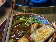 -黄潇洒老火锅(九眼桥宏济巷店)