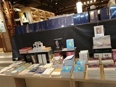 -光海书局(南京东路第一百货店)