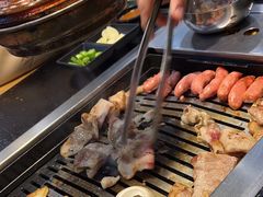 -臻牛烤肉