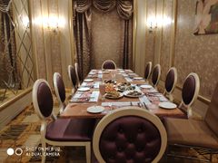 包厢-芭菲盛宴·环球美食(袁家岗店)