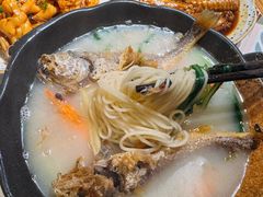 黄鱼面-十面欢腾(长乐路店)