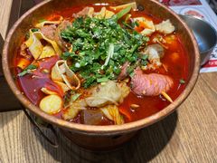 -成都你六姐·牛肉冒菜(上海环宇荟店)