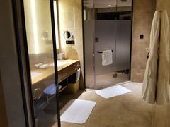 -广州汇华希尔顿逸林酒店