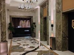 -万泊酒店(长沙五一广场国金中心店)