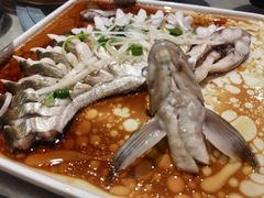 清蒸武昌鱼-莲餐厅·湖北菜·藕汤是头牌(愚园路店)