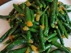 素炒秋葵-俏东方·海味水饺·青岛菜(崂山店)