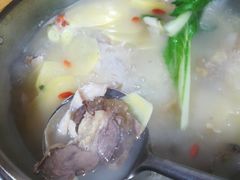 -牛羊鲜汤锅(塔公镇菜市场店)