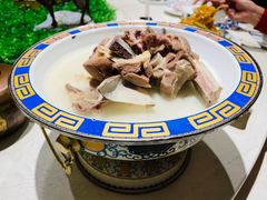 -蒙亨·阿木图赛(乌兰察布天恒广场店)